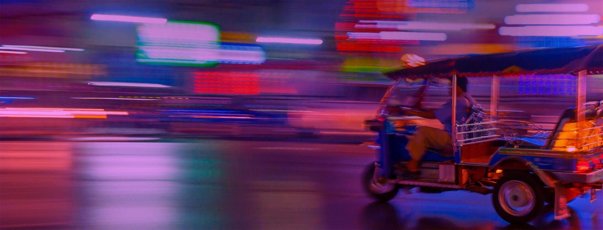 Blurred image or tuk tuk