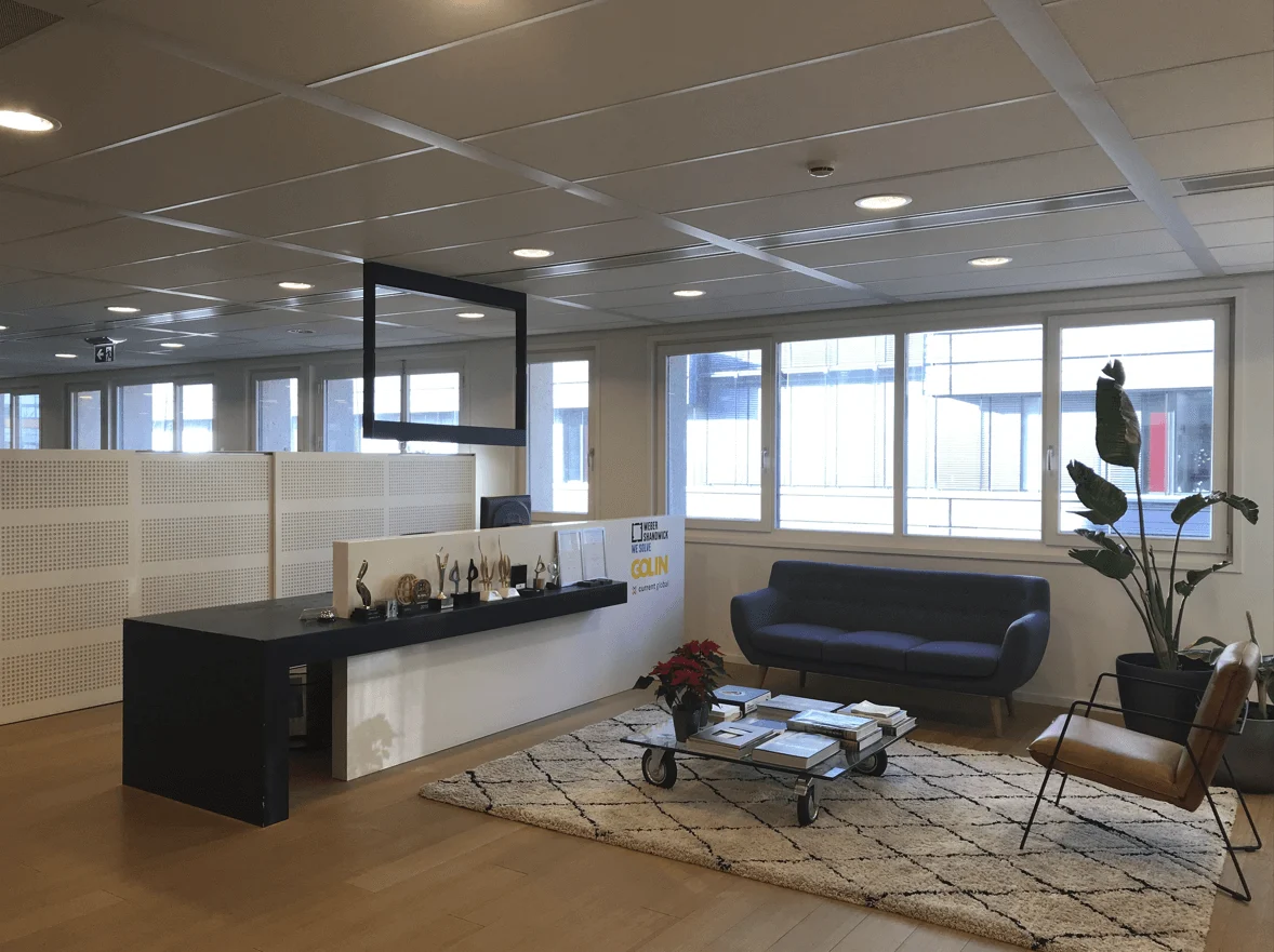 Weber Shandwick Amsterdam office interior with reception and meeting area, reflecting its focus on corporate communications and integrated client work