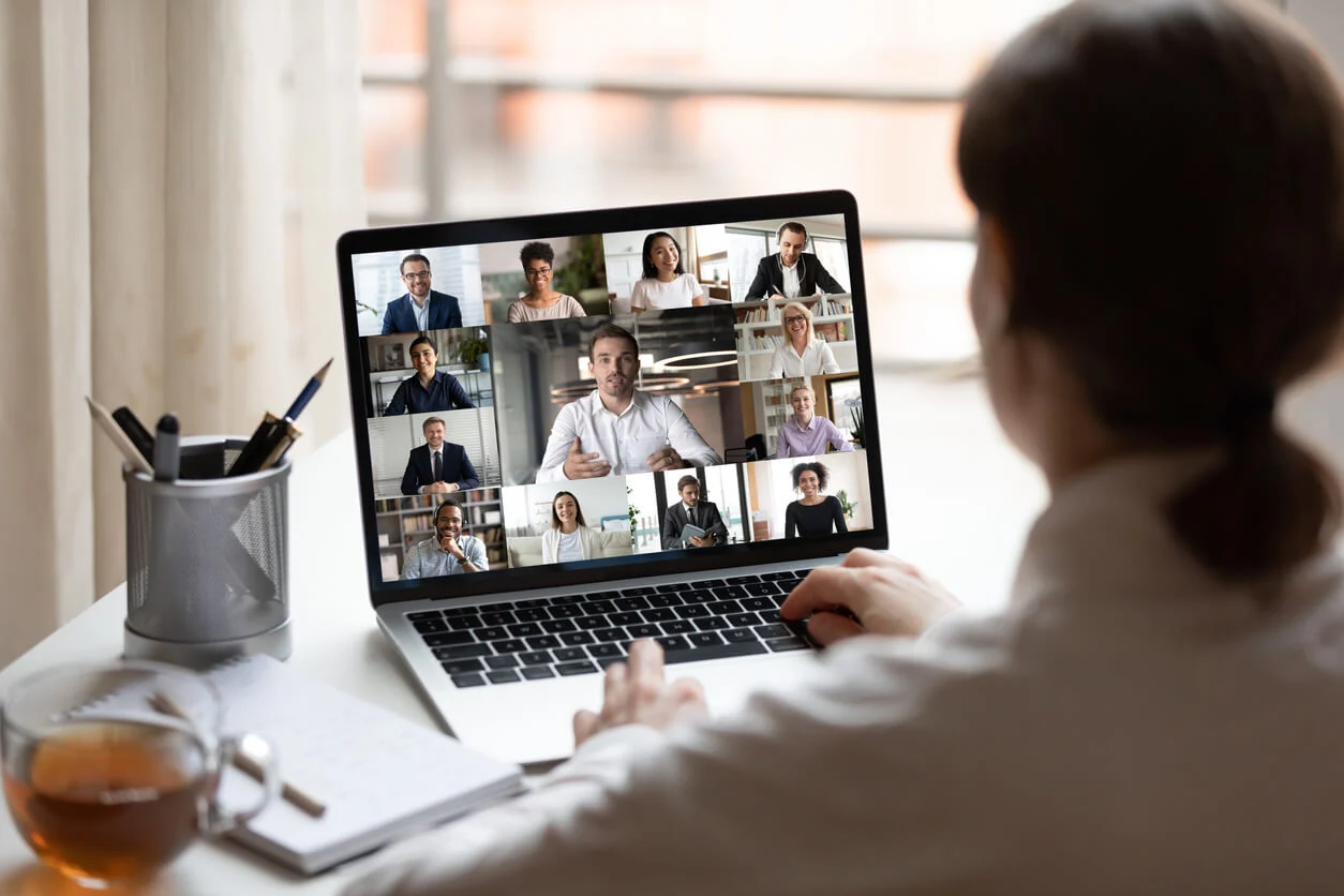 Managing Both Onsite and Remote Workers Requires Finesse